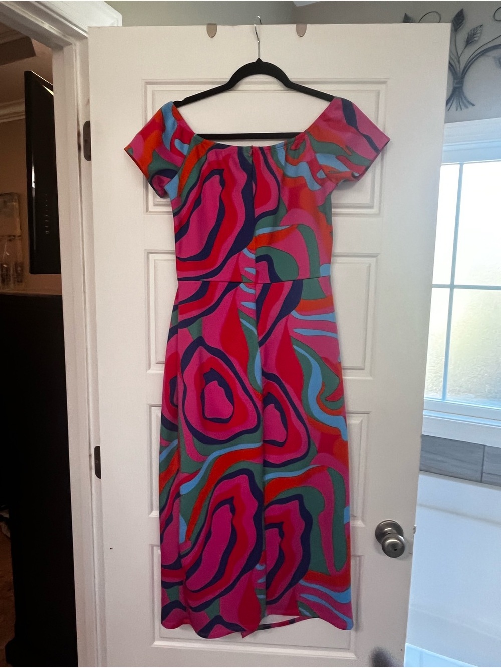 Off-Shoulder Multi-Color Slit Dress - Picture 4 of 4